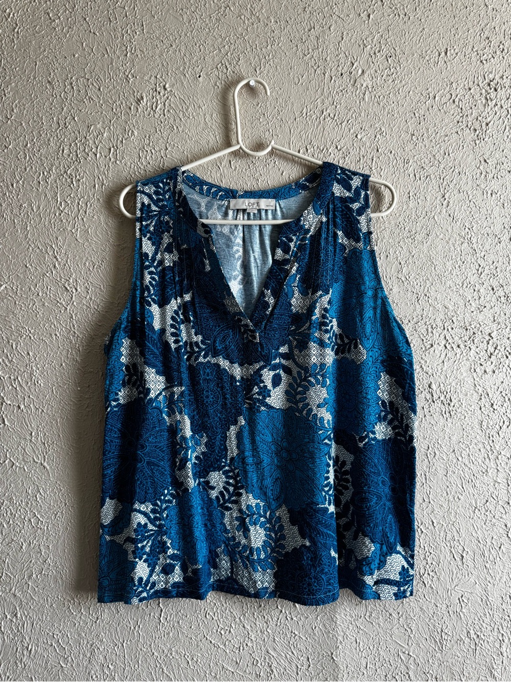 LOFT Teal and White Floral Sleeveless V-Neck Top